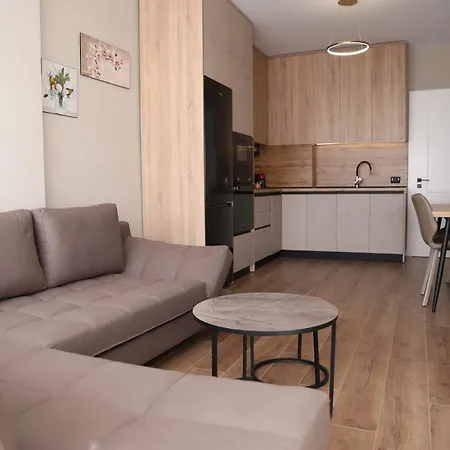 Appartamento Bright 1br Location Quiet Tirana