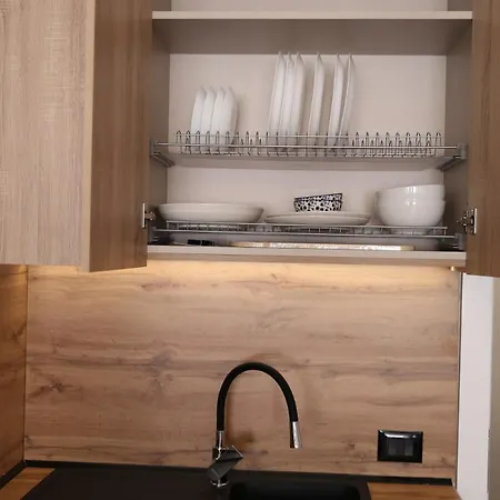 Apartman Bright 1br Location Quiet
