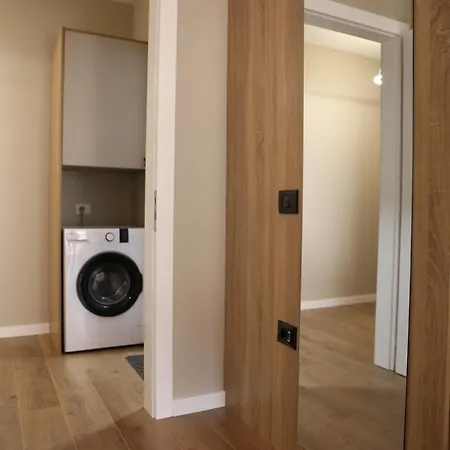 Appartamento Bright 1br Location Quiet Tirana