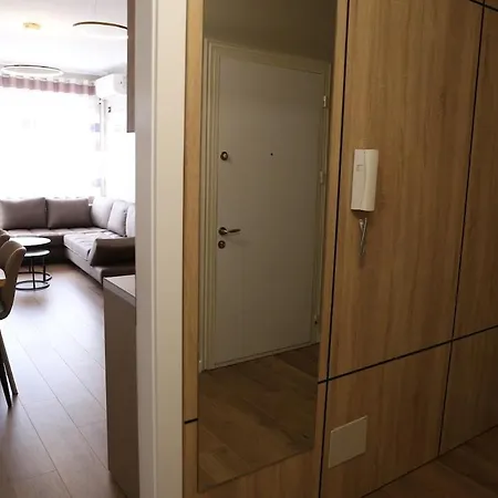 Appartamento Bright 1br Location Quiet Tirana